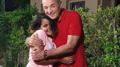 ”كل سنة وأنتِ بطلة عالمي”.. رسالة حب من محمود حميدة لحفيدته في عيد ميلاها