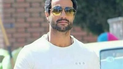 كريم فهمي لجمهوره: ”أنتظروا عرض ديدو فور افتتاح السينمات”