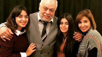 روجينا تطمئن الجمهور علي أشرف ذكي بعد خضوعه لعملية جراحية