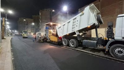 بتكلفة 26 مليون جنيه.. رصف عدد من المحاور المرورية الهامة بالجيزة