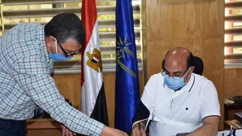 محافظ أسوان