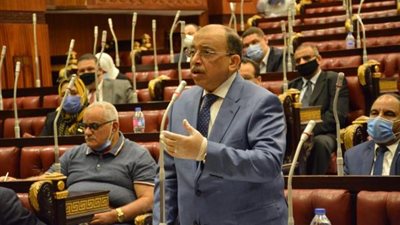 تصريحات هامة لوزير التنمية المحلية حول ”وقف تراخيص البناء”