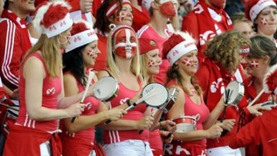 مشجعو المنتخب الدنماركي يتهافتون على تذاكر مباراة الدور قبل النهائي ليورو 2020