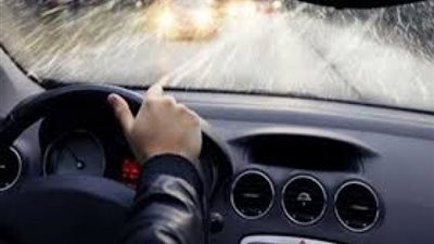 12 نصيحة لقيادة آمنه في الأمطار