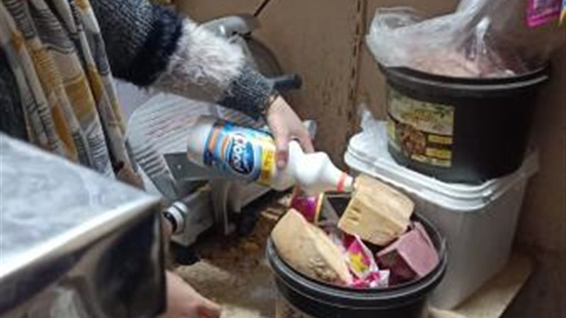 إعدام سلع فاسدة