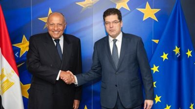 لضخ استثمارات جديدة في مصر.. تفاصيل اجتماعات شكري مع وزراء خارجية الاتحاد الأوروبي