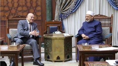 ننشر رسالة الإمام الأكبر للعالم العربي بشأن تدريس لغة القرآن الكريم