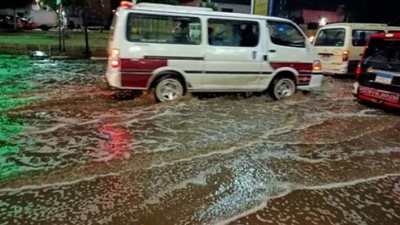 أمطار المنصورة.. «الكهرباء» تتخذ قرارًا خطيرًا بعد سقوط أعمدة الإنارة