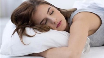 تصيب بأمراض جلدية.. «خلي بالك» من هذه العادة قبل النوم