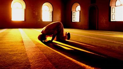 هل يلزم الوضوء والطهارة لسجدة الشكر؟.. الإفتاء تُجيب