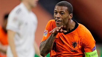 هولندا تتقدم على البوسنة والهرسك بثنائية في الشوط الأول