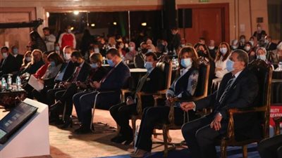 بالصور.. وزراء الشباب والهجرة والقوي العاملة يشهدون افتتاح الملتقى العاشر للمسئولية المجتمعية والتنمية المستدامة