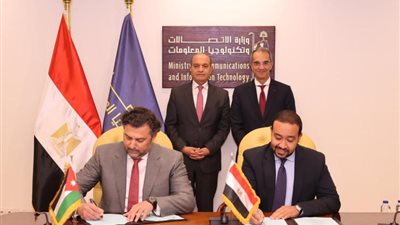 يربط الشرق بالغرب.. إنشاء أول جسر بحري للاتصالات بين مصر والأردن