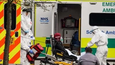 ارتفاع الإصابات بكورونا في بريطانيا إلى مستوي خطير للغاية