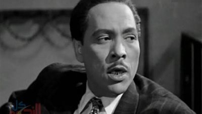 الشرير الظريف.. محمود إسماعيل برع فى شخصية المعلم والصوفية أبعدته عن الفن