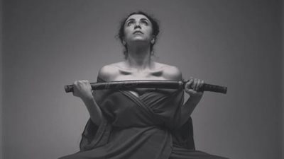 زينب غريب تحارب فيروس ”كورونا” برياضة الساموراي