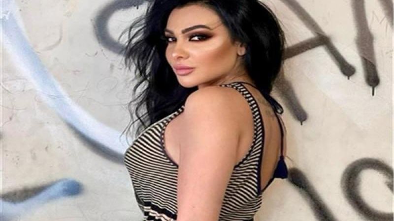الفنانة الشابة ميرهان