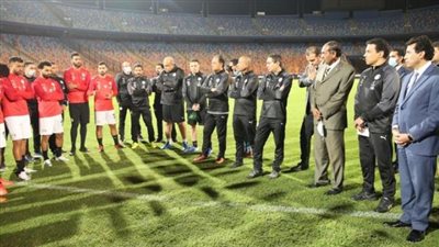 وزير الرياضة يطمئن على بعثة منتخب مصر بعد إصابة النني بكورونا