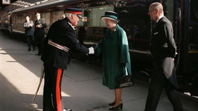 مدهون بالذهب ومضاد للرصاص..  القطار الملكي.. سر من أسرار الدولة البريطانية