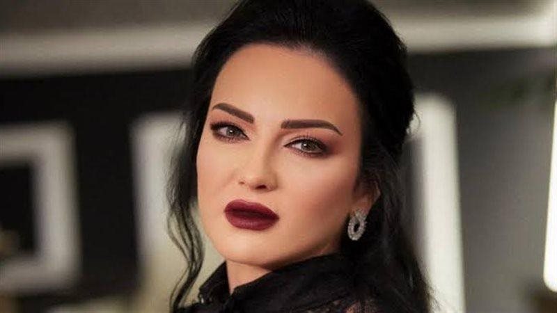 الفنانة صفاء سلطان