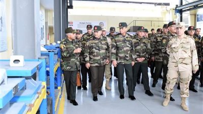 الفريق أول محمد زكى يتفقد مجمع الصناعات الهندسية بإدارة المركبات