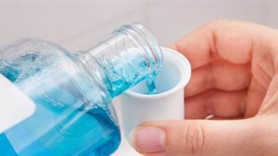 مفاجأة.. غسول الفم يقضي علي كورونا في 30 ثانية.. تفاصيل مثيرة