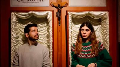 هل تجرؤ؟.. شركة إسبانية تمنحك تجربة الدفن حيًا لـ 30 دقيقة (فيديو)