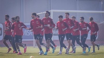 الأهلي يستأنف تدريباته اليوم في غياب الدوليين