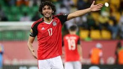 ”ارفع يدك إن كنت تحب محمد النني”.. رسالة دعم من أرسنال لنجم منتخب مصر