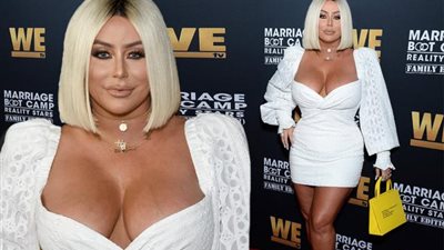 هددوها بنشر صور فاضحة لها.. سر العلاقة بين فنانة أمريكية وابن ترامب