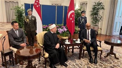 لقاء تاريخي.. المفتي ورئيس سنغافورة يبحثان أهم قضايا الشؤون الإسلامية والعربية