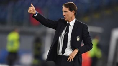 مانشيني يعيد إيطاليا للعصر الذهبي