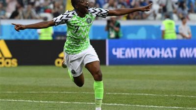 النيجيري أحمد موسى يعرض نفسه على الأندية الإنجليزية مجانًا