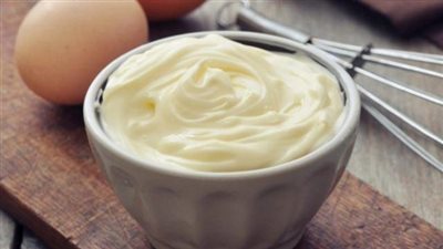 ماسك المايونيز.. الحل السحري للشعر التالف