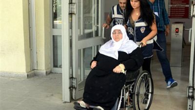 الديكتاتور..أردوغان يسجن عجوز مقعدة بتهمة الانتماء لتنظيم إرهابي