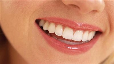 زيت السمسم .. حل سحري لعلاج مشاكل الأسنان