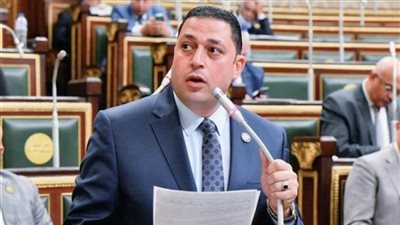 برلماني: زيادة راتب المعلم ضروريا للحفاظ علي صورته أمام تلاميذه