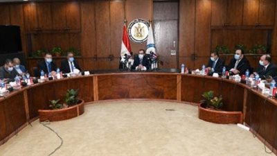 طارق الملا وزير البترول:طرح مزايدة عالمية جديدة للبحث عن 10 معادن
