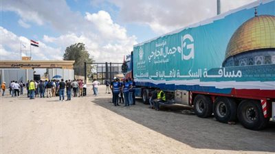 عاجل .. حقيقة استهداف إسرائيل لشاحنة مساعدات مصرية بغزة والتهديد بضرب معبر رفح