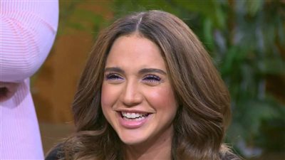 «سر إلهي» يعيد الروح للفنانة رنا رئيس من جديد في الشهر الكريم