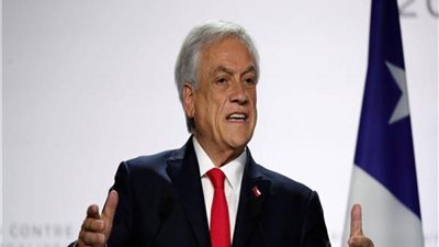 أثناء قيادته للطائرة .. وفاة رئيس تشيلي في حادث سقوط هليكوبتر