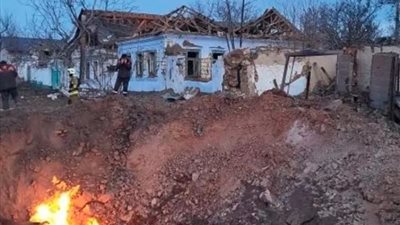 الغارات الجوية الروسية تودي بحياة ثلاثة أشخاص في أوكرانيا