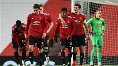 مانشستر يونايتد يسعى للتخلص من لعنة الأرض أمام بروميتش اليوم