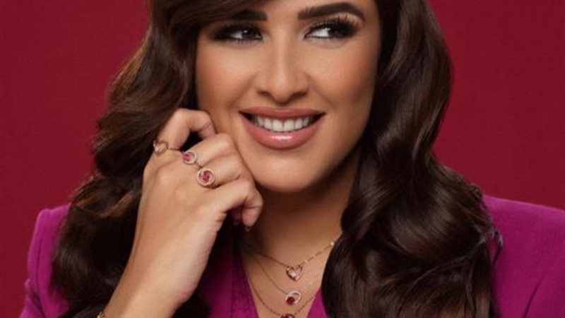 ياسمين عبد العزيز