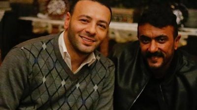 شاهد.. صورة جديدة من كواليس مسلسل ”حق عرب”