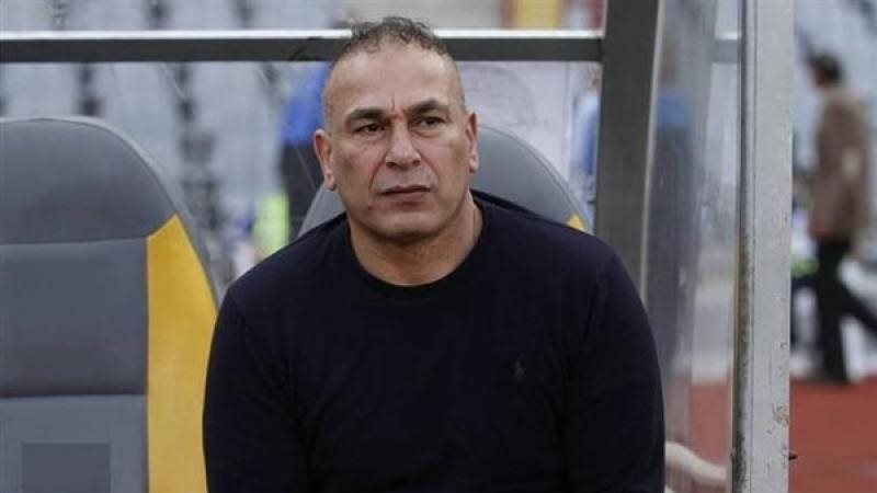 إبراهيم حسن يجتمع
