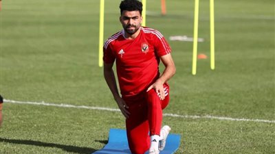 نجم الأهلي يغيب عن مواجهة شباب بلوزداد الجزائري بسبب الإصابة