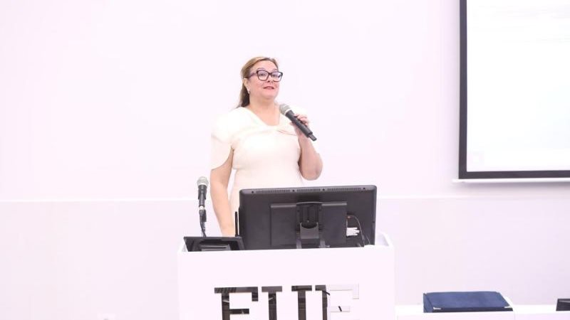 أماندا برودريك رئيس
