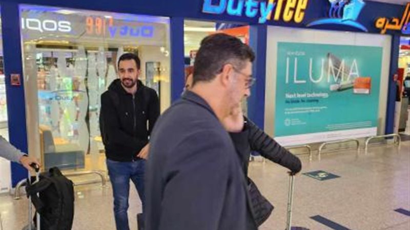 فيتوريا يغادر القاهرة