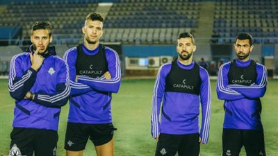 الدوليون يشاركون في مران بيراميدز